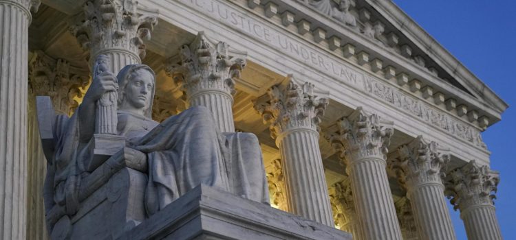 Administratia Biden va cere Curtii Supreme sa accepte planul de datorii pentru studenti