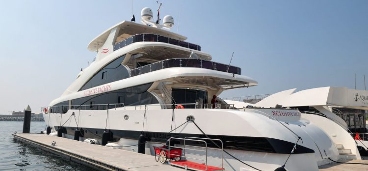 Inchirieri de superyacht, avioane private si un hotel cu tematica fotbalului: Dubai profita de Cupa Mondiala din Qatar