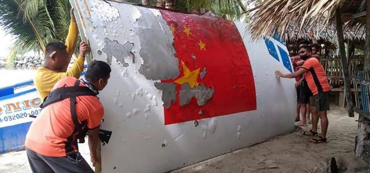 Paza de coasta chineza a confiscat resturi de rachete de la marina filipineza