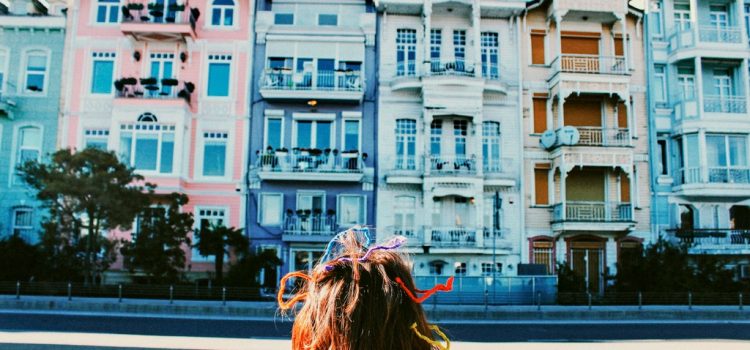 Preturile caselor din Marea Britanie sunt estimate sa scada in urmatorii doi ani