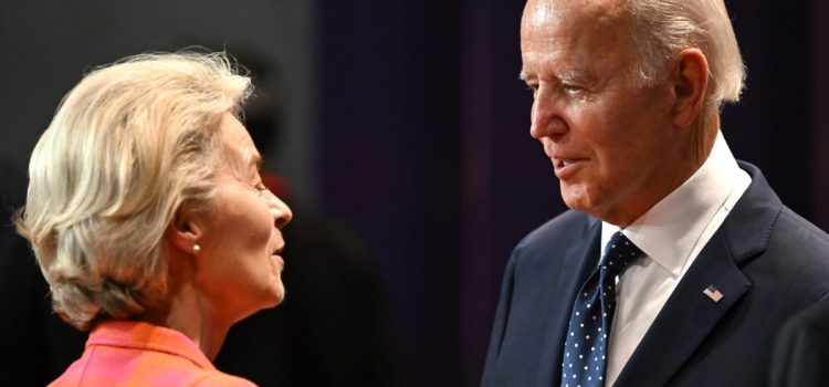 Razboiul comercial ameninta sa umbreasca summitul UE-SUA Razboiul comercial ameninta sa umbreasca summitul UE-SUA