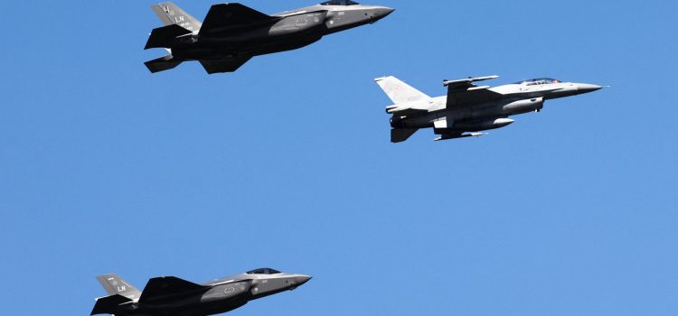 Trei avioane militare trimise de SUA pentru a ajuta Gaza