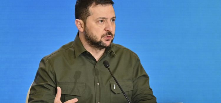 Dupa 2 ani de la inceperea razboiului, pentru presedintele Volodymyr Zelenskyy este o provocare sa obtina ajutor politic si militar Dupa 2 ani de la inceperea razboiului, pentru presedintele Volodymyr Zelenskyy este o provocare sa obtina ajutor politic si militar