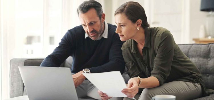 9 semne cheie ca ai o problema de buget: Top semne