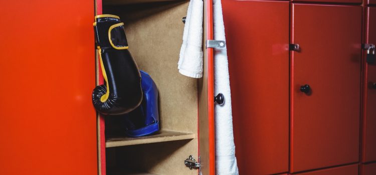 Cum se poate intretine un vestiar metalic pentru a nu rugini?